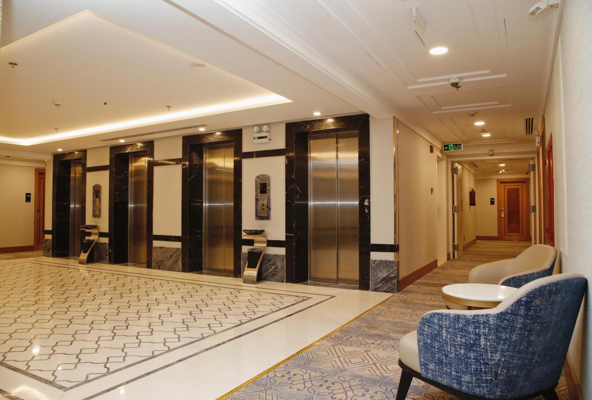 Maden Alrawda Hotel Medina ภายนอก รูปภาพ Elevators at the hotel