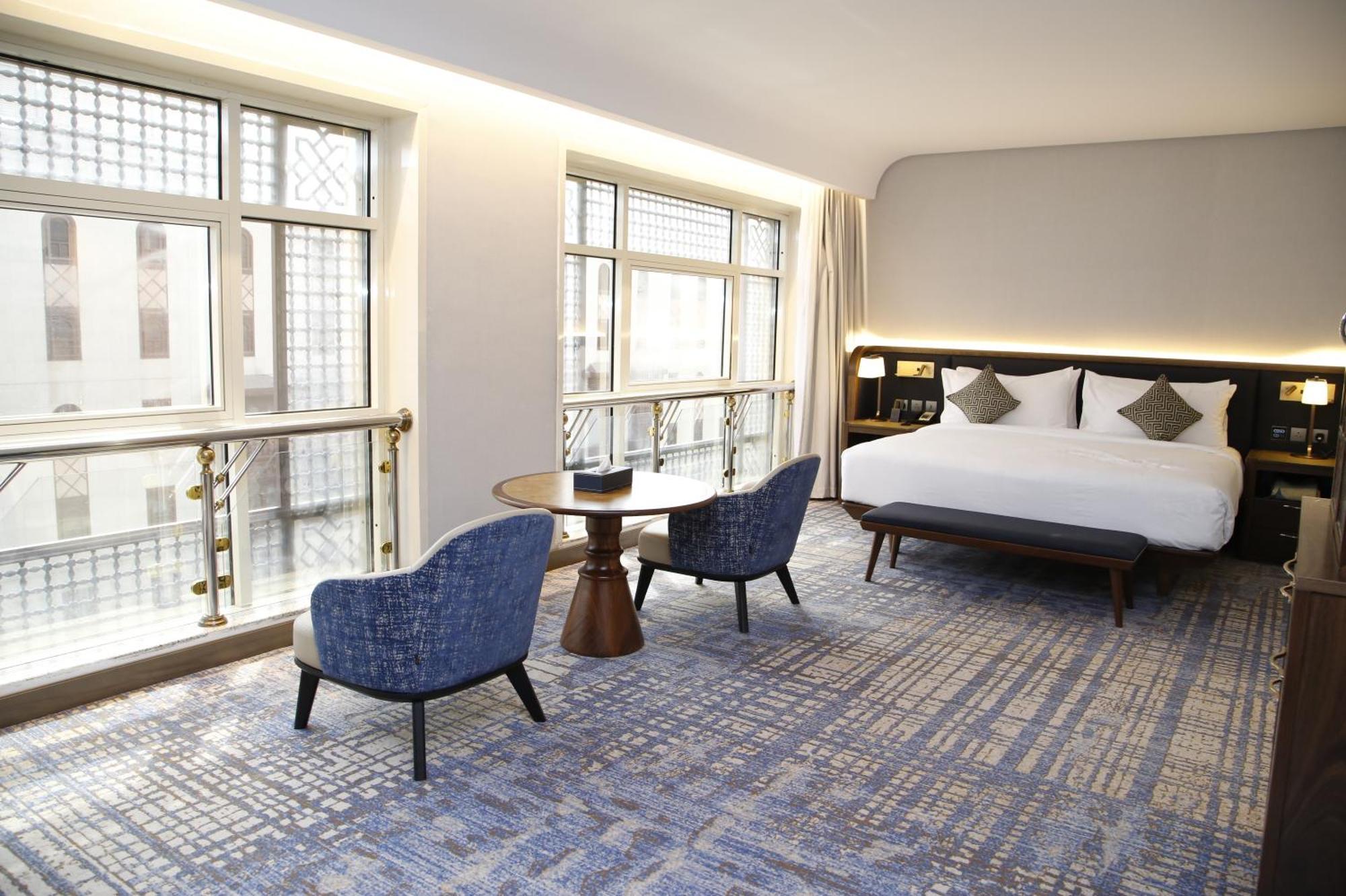 Maden Alrawda Hotel Medina ภายนอก รูปภาพ A room at the hotel